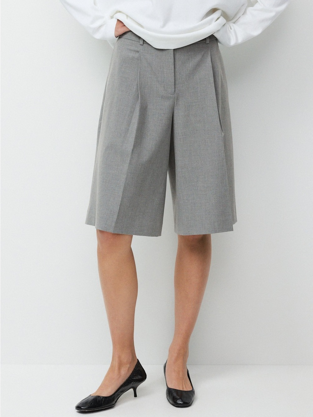 Aritzia Touchpoint Short